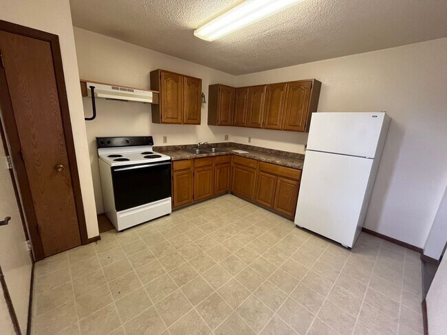Photo - Cozy, Convenient & Ready for You – 2BR on Dousman Unit 811 - Apt 3 (Upper)