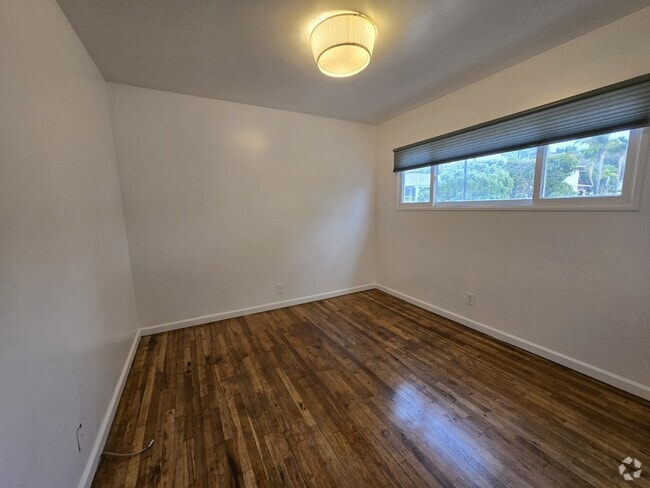 Building Photo - 1160 Eighth St Rental