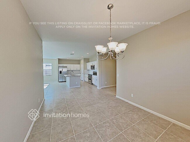 Photo - 993 S 200th Ln