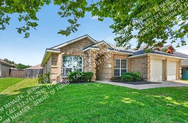 Building Photo - 2816 Blue Heron Dr