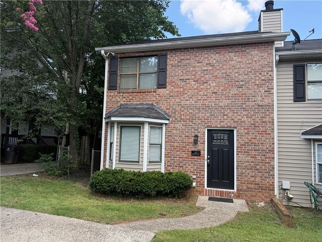 Building Photo - 1020 Dassow Ct