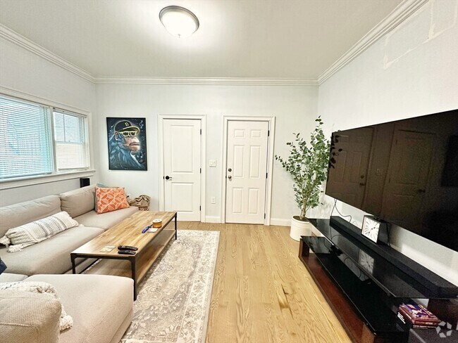 Building Photo - 89 Princeton St Unit 1 Rental