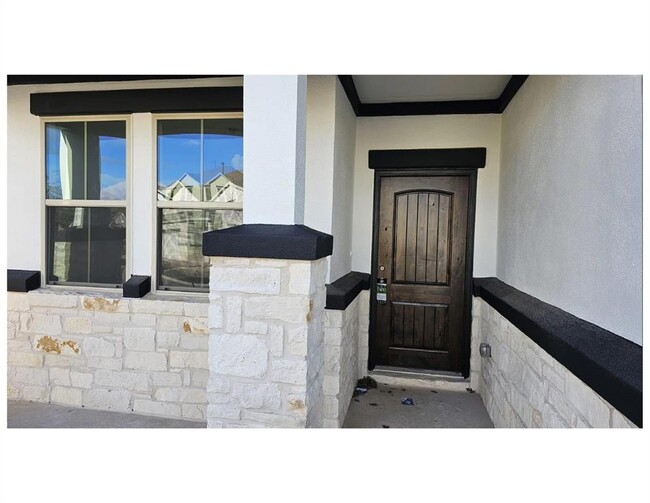 Photo - 212 Comet Pointe Dr