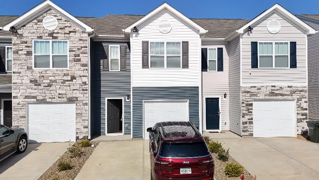 Photo - 736 Embark Cir Townhome