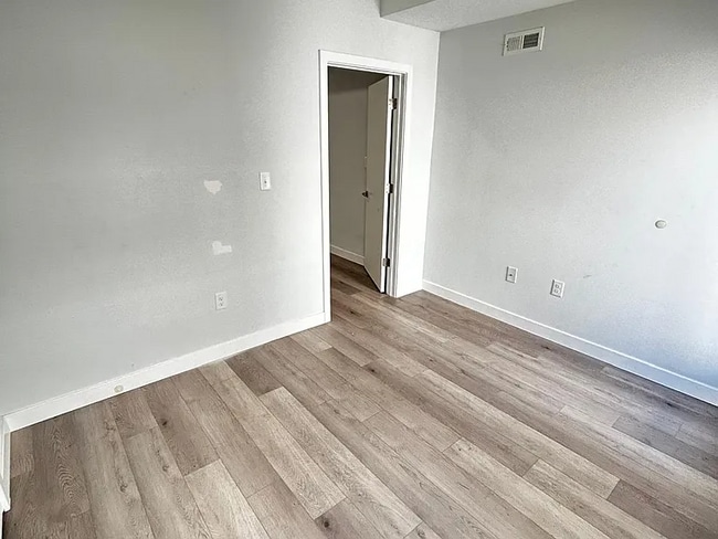 Photo - 2218 N Marshall St Unidad 10