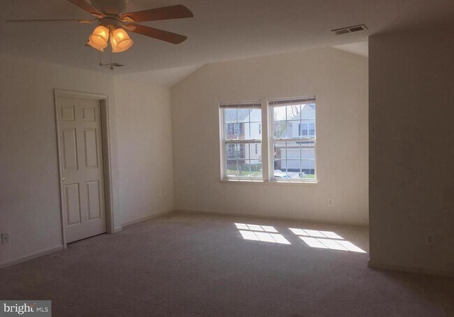 Photo - 7209 Bladen Pl