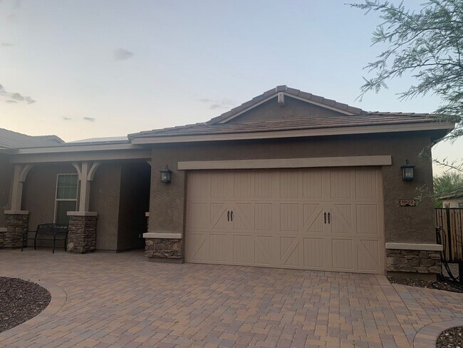 Photo - Gorgeous 5 Bed 3.5 Bath 3 Car garage home with private pool + SOLAR in gated community in Peoria
