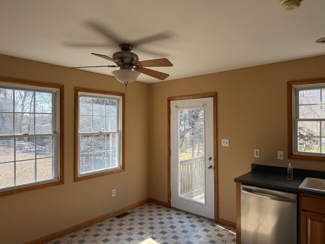 Photo - 545 Old Stage Rd