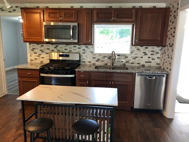 Photo - 115 Grant St