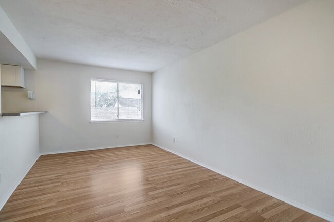 Photo - 3407 Graustark St Unit 14