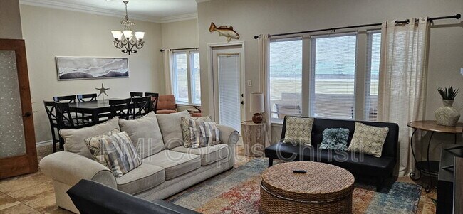 Photo - 14334 Cruiser St