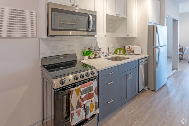Studio, 1BA, Model - 398SF