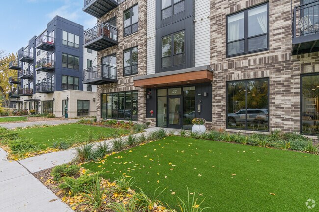 Entrance - Huck Apartments