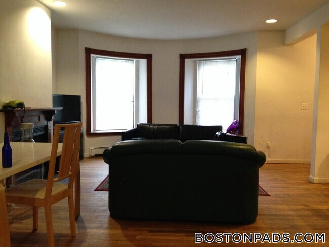 Building Photo - 486 Massachusetts Ave