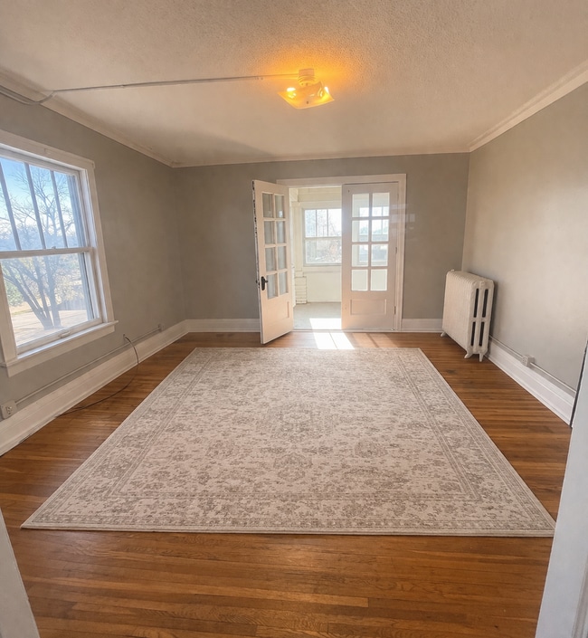 Building Photo - 609 Wellington Ct Unit D5