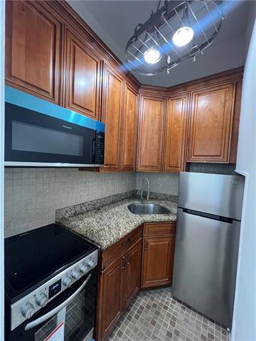 Photo - 1637 Third St