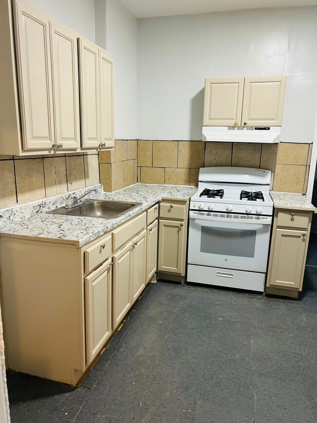 Photo - 2513 N Bouvier St