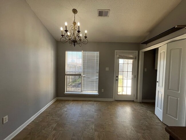 Photo - Renovated 3 Bedroom 2 Bath Home for Rent!!