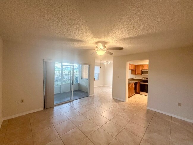 Photo - 15105 Glenmoor Dr