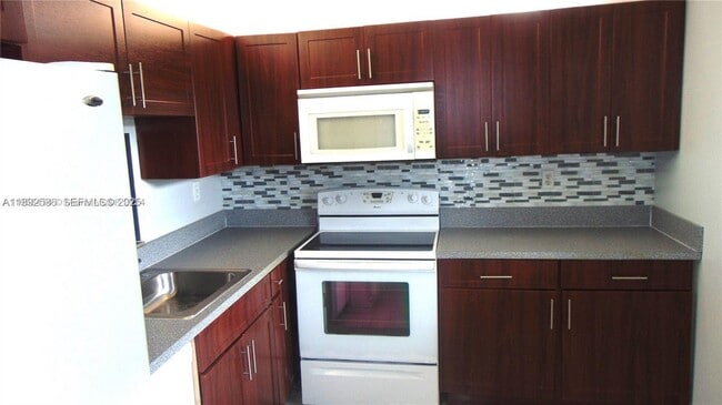 Photo - 1800 SW 81st Ave Unit 1403