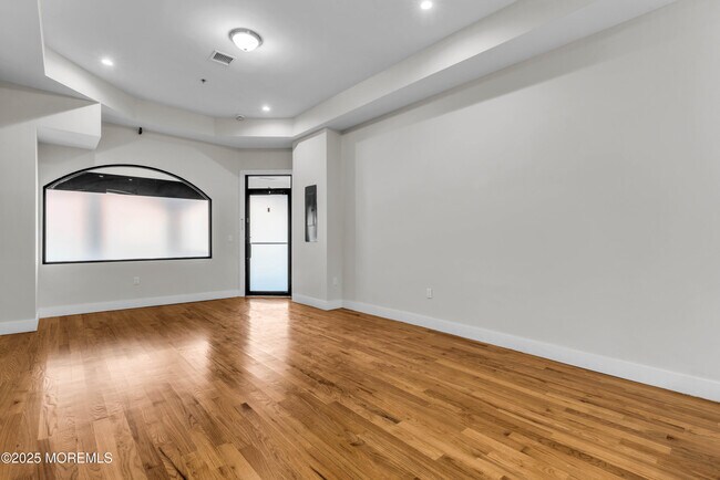 Photo - 7 Broad St Unit 2