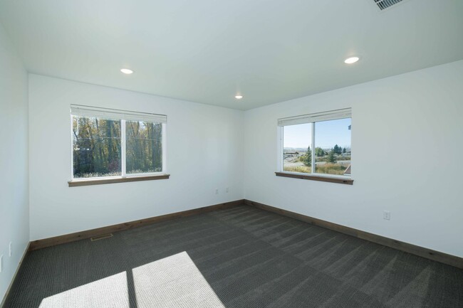 71 Whiskey Wy Unit A