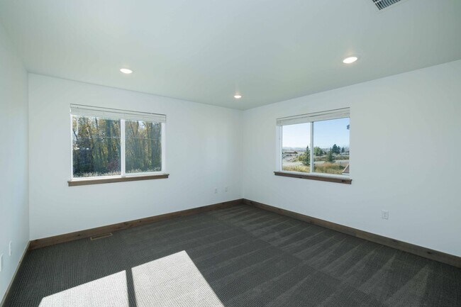 Photo - 56 Bourbon Lane Unit C