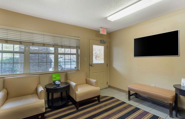 Furnished Studio-Nashville - Airport
