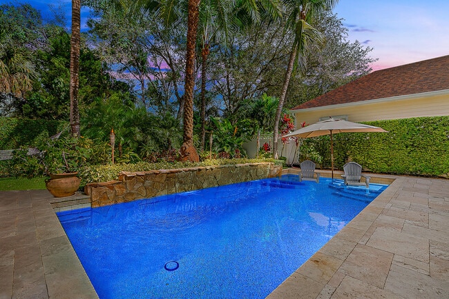 Photo - 140 Sweet Bay Cir