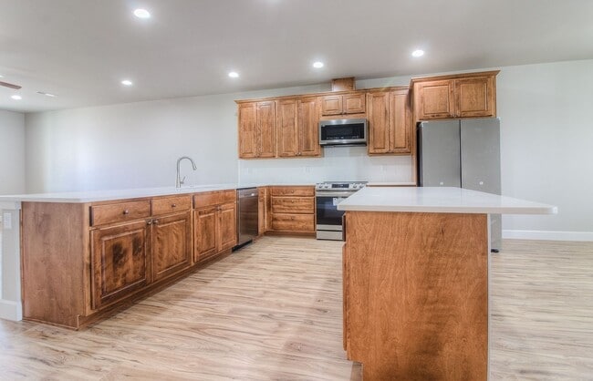 Photo - GorgeousBuilt Home in West Valley