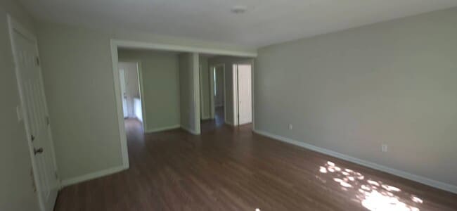 Photo - 1717 Sora St