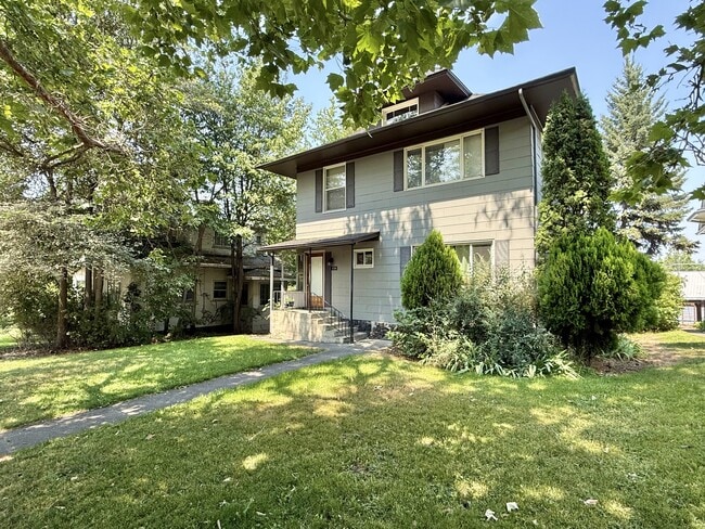 Building Photo - 1724 W 8th Ave Unit 1