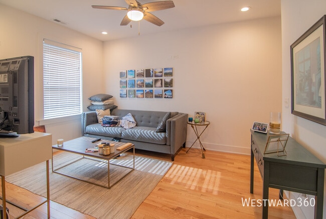 Photo - 2535 W North Ave Unit CH