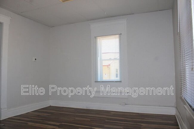 Photo - 1010 West St