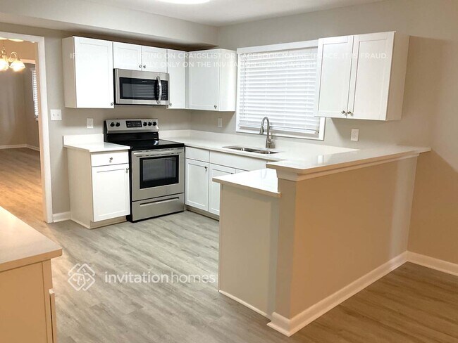 Photo - 3034 Woodrow Manor