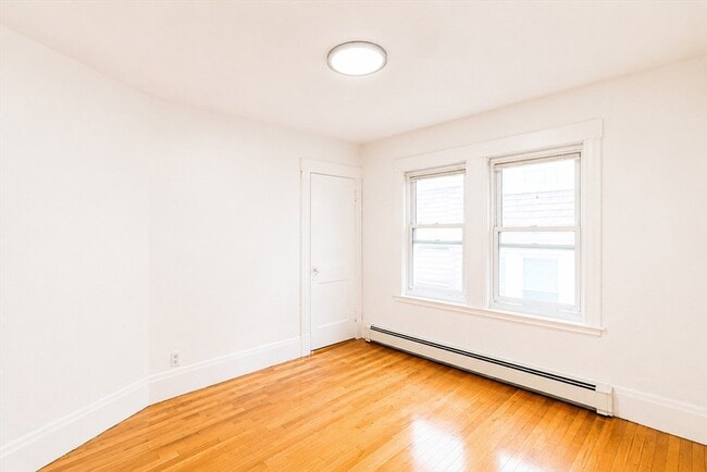 Photo - 53 Sycamore St Unit 2
