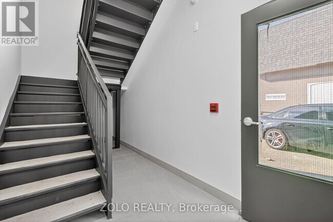 Photo - 206 Wellington St Unité # 6