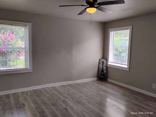 Photo - 5954 Doolittle Blvd