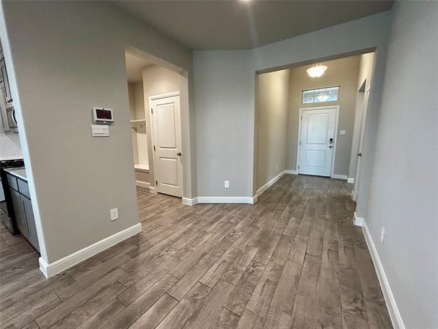 Photo - 16028 Bronte Lane