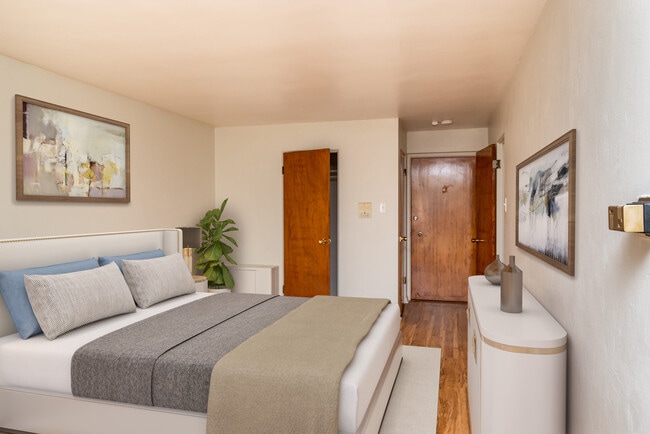 456 N Logan St Unit 207