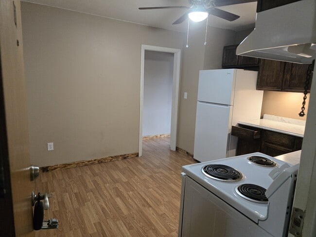 Photo - 316 N 9th Ave