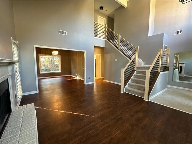 Photo - 1251 Green Oak Cir NW