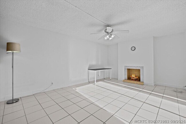 1560 Forest Lakes Cir