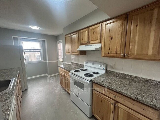 Photo - 7716 W 85th St