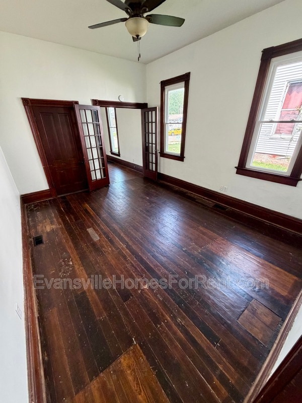 Photo - 924 SE 6th St