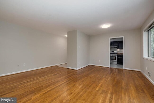 Photo - 10506 Weymouth St Unit 203
