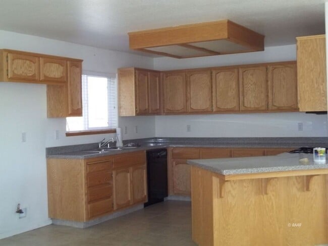 Photo - Charming 3 Bed, 2 Bath Rental with Convenient Features - $1,500 Deposit