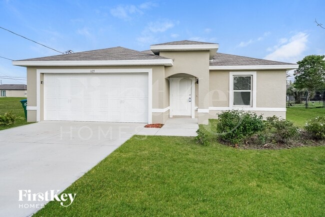 Building Photo - 1123 SW 16th Terrace