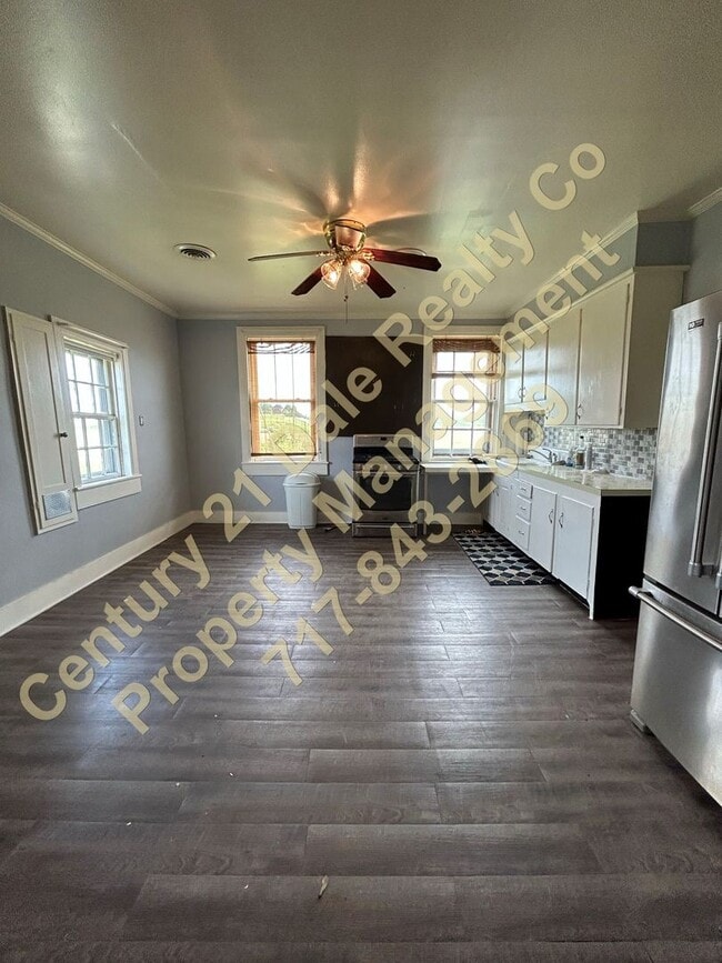Photo - Large 3 Bedroom Apartment in South Eastern...