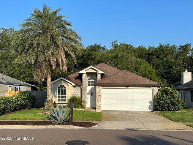 Building Photo - 1624 Roberts Dr Rental
